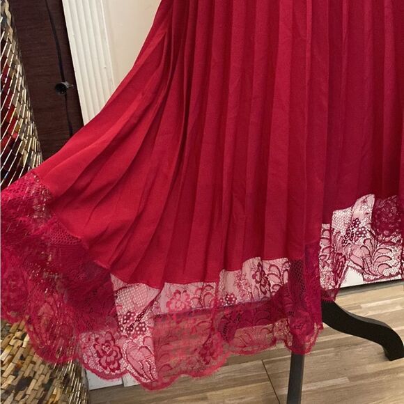 A.l.C. Elegant red Lace Hem Skirt, US0 - Picture 5 of 12